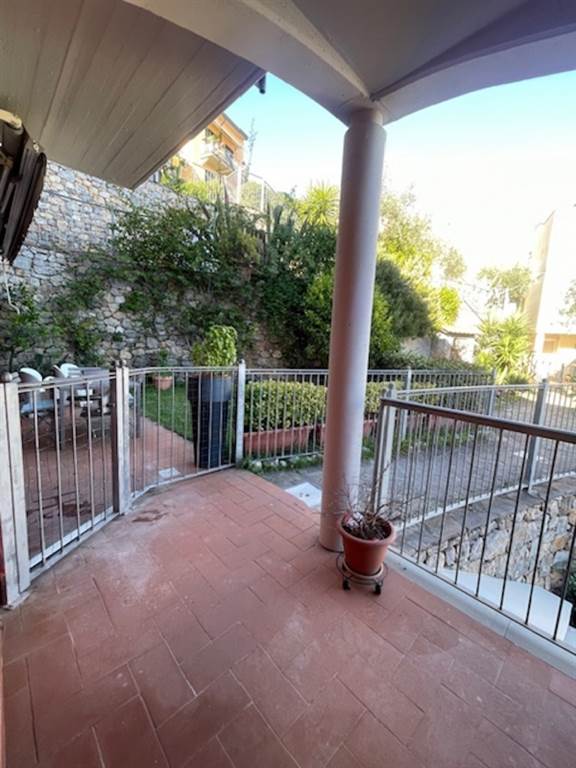 appartamento in vendita a La Spezia in zona Cadimare