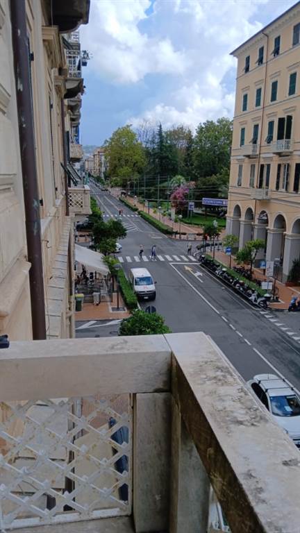 appartamento in vendita a La Spezia in zona Centro Storico