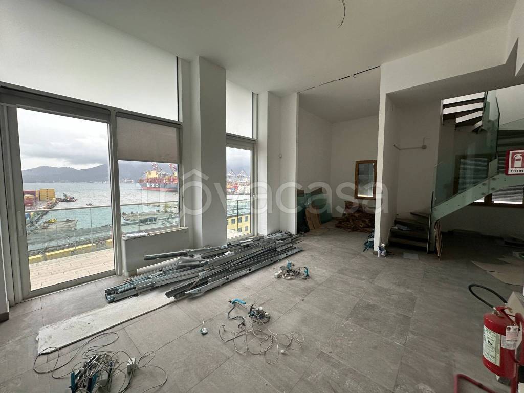 appartamento in vendita a La Spezia in zona Canaletto / Buonviaggio / Migliarina