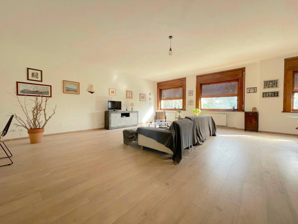 appartamento in vendita a La Spezia in zona Montepertico