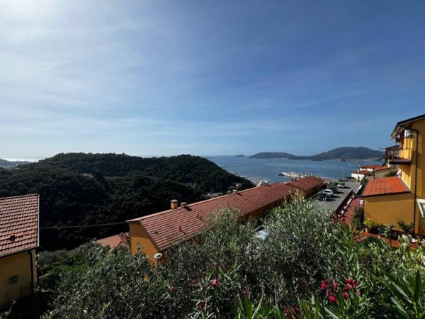 appartamento in vendita a La Spezia in zona Pitelli