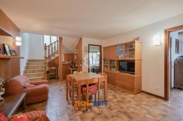 casa indipendente in vendita a La Spezia in zona Chiappa