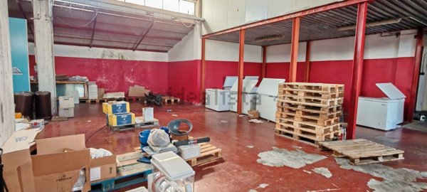 capannone in vendita a La Spezia in zona Montepertico