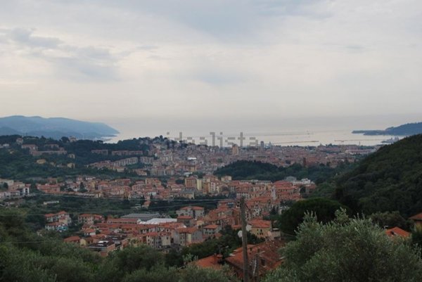 casa indipendente in vendita a La Spezia in zona La Foce / Sant'Anna