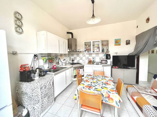 appartamento in vendita a La Spezia in zona Chiappa