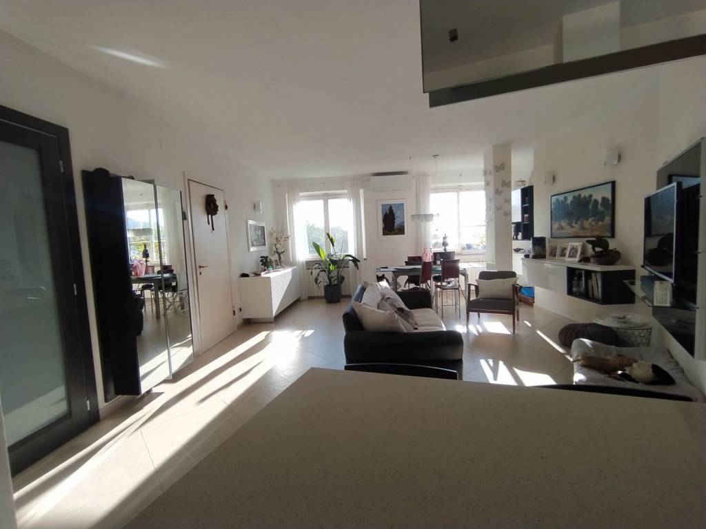 appartamento in vendita a La Spezia in zona Chiappa