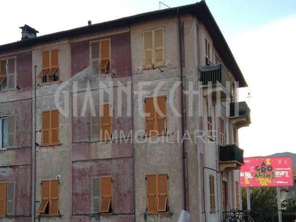 appartamento in vendita a La Spezia in zona Canaletto / Buonviaggio / Migliarina