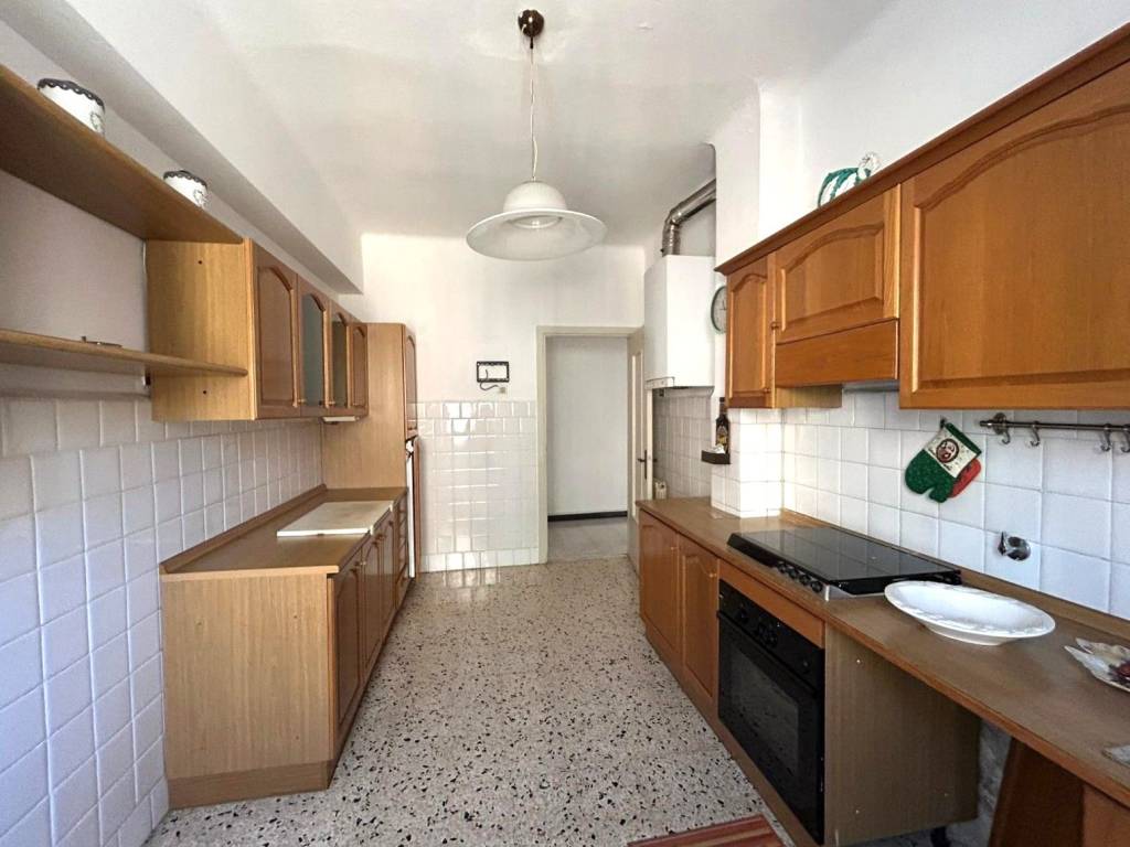 appartamento in vendita a La Spezia in zona Canaletto / Buonviaggio / Migliarina