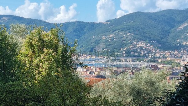 appartamento in vendita a La Spezia in zona San Venerio