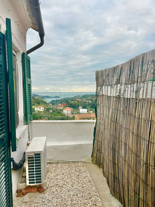 appartamento in vendita a La Spezia in zona Pitelli