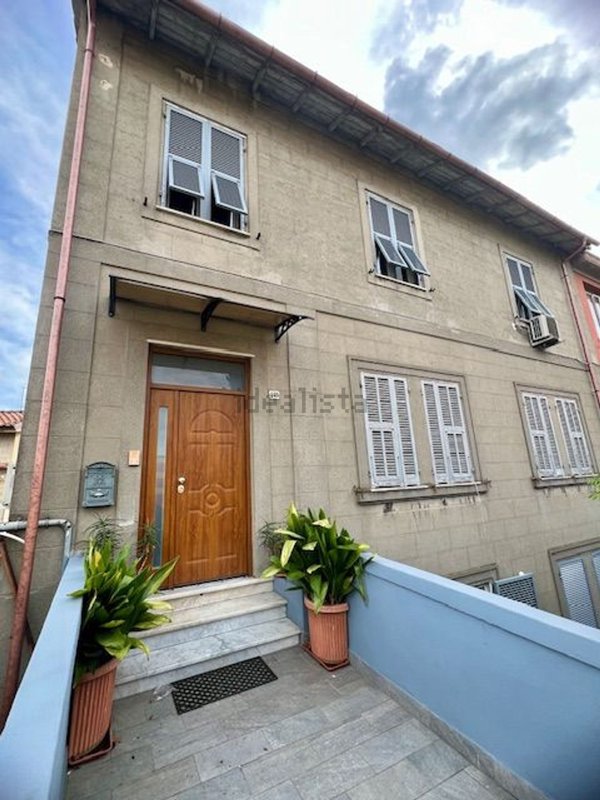 appartamento in vendita a La Spezia in zona Canaletto / Buonviaggio / Migliarina