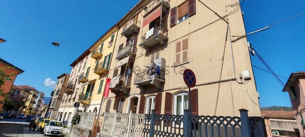 appartamento in vendita a La Spezia in zona Canaletto / Buonviaggio / Migliarina