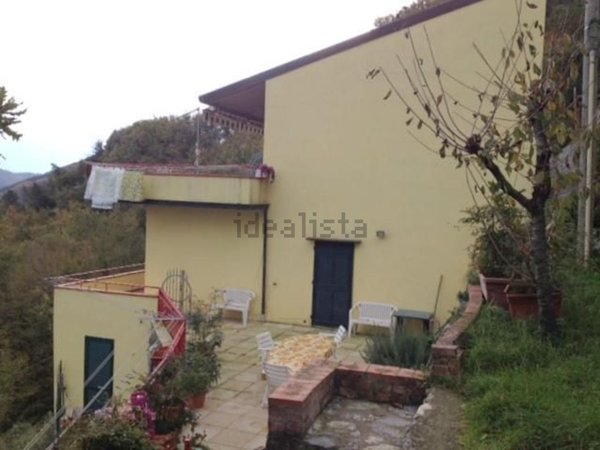 casa indipendente in vendita a La Spezia in zona La Foce / Sant'Anna