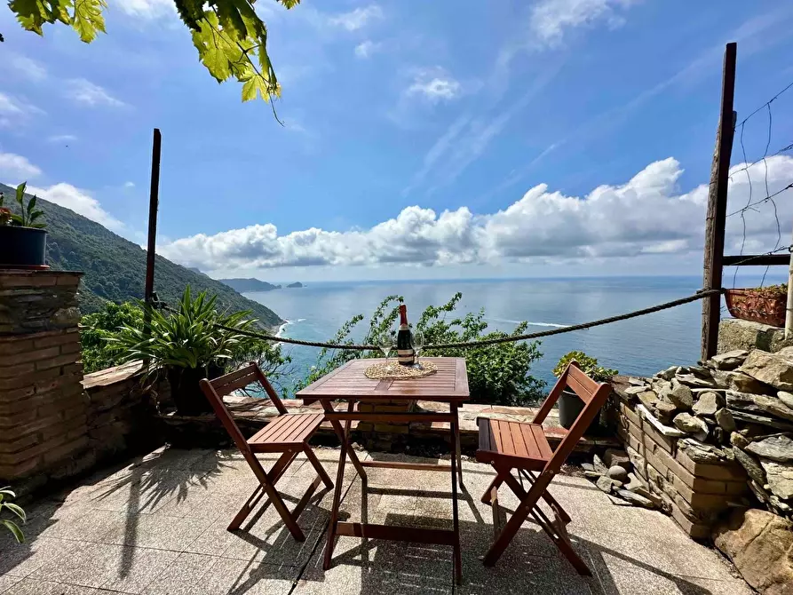 casa indipendente in vendita a La Spezia in zona Schiara