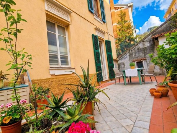 appartamento in vendita a La Spezia in zona La Foce / Sant'Anna