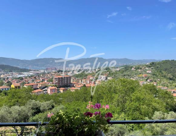 casa indipendente in vendita a La Spezia