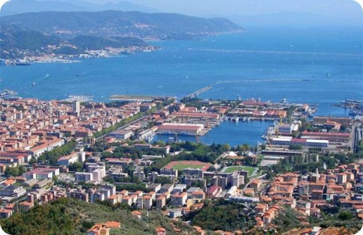 casa indipendente in vendita a La Spezia in zona La Foce / Sant'Anna