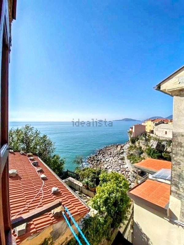 appartamento in vendita a La Spezia in zona Pitelli