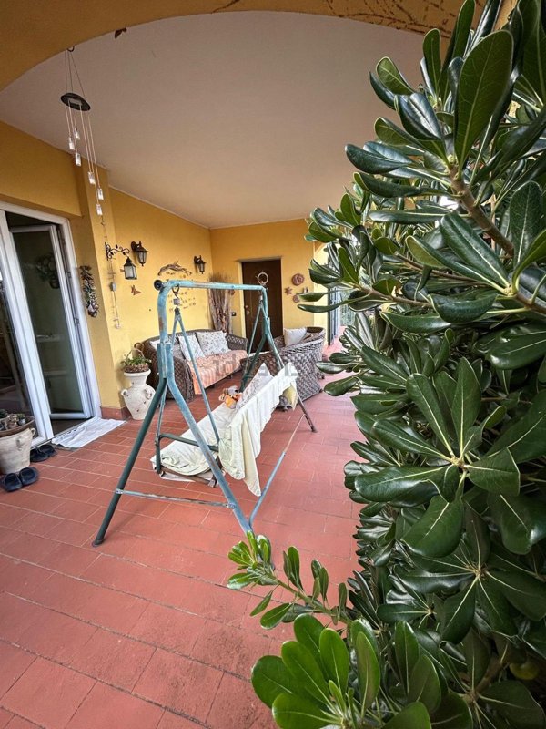 casa indipendente in vendita a La Spezia in zona Chiappa