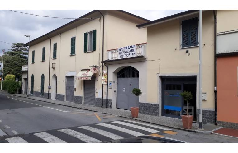 intera palazzina in vendita a La Spezia