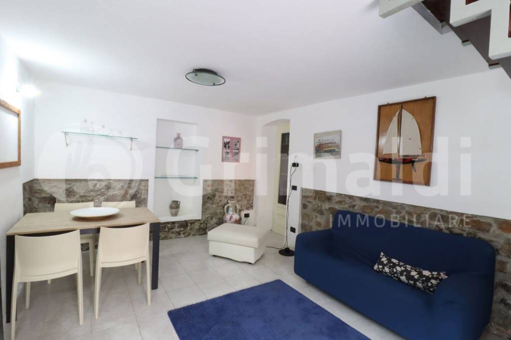 appartamento in vendita a La Spezia in zona Chiappa