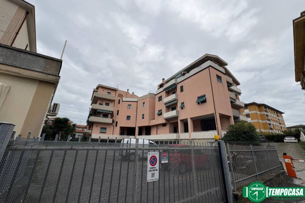 appartamento in vendita a La Spezia in zona Canaletto / Buonviaggio / Migliarina