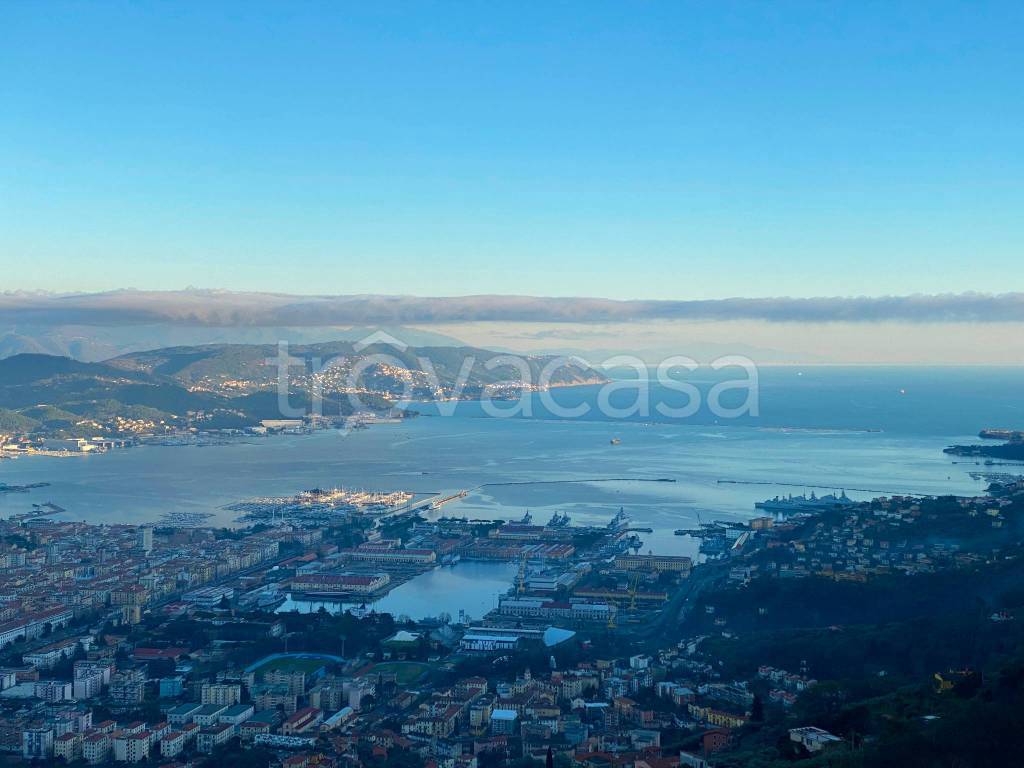 casa indipendente in vendita a La Spezia