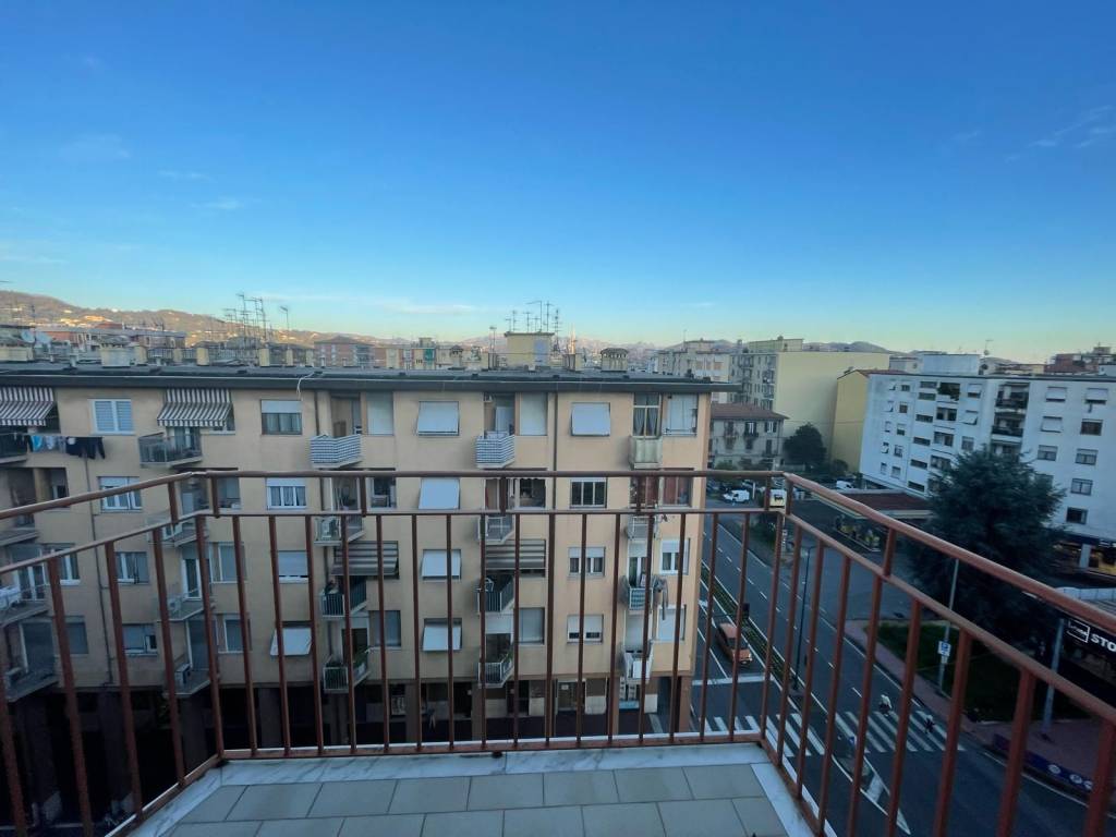 appartamento in vendita a La Spezia in zona Valdellora