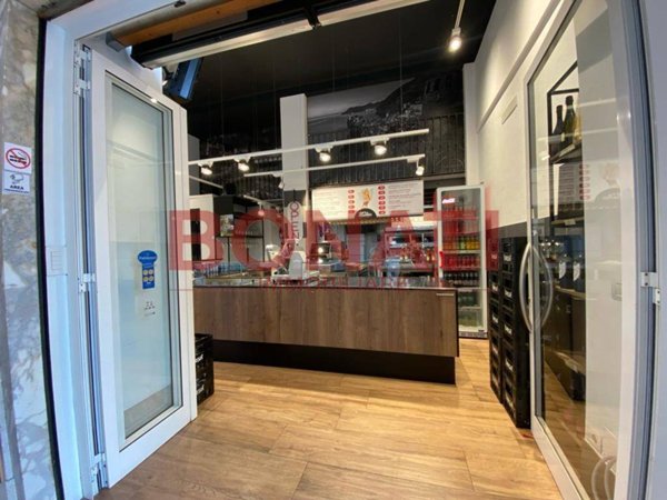 negozio in vendita a La Spezia in zona Centro Storico