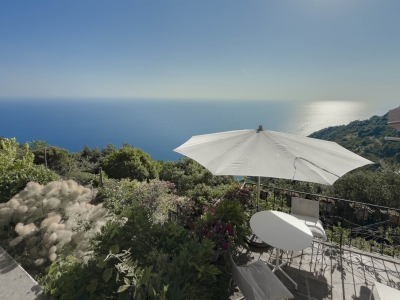 casa indipendente in vendita a La Spezia in zona Monesteroli