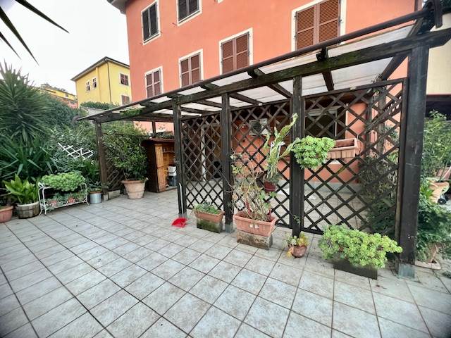 appartamento in vendita a La Spezia in zona Chiappa