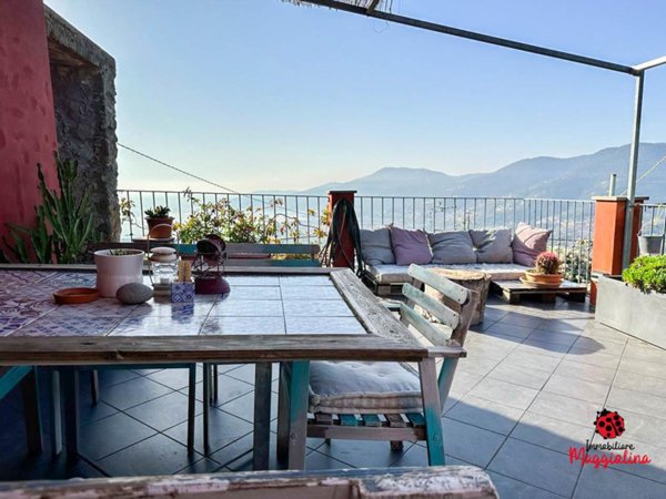 casa indipendente in vendita a La Spezia in zona Sarbia