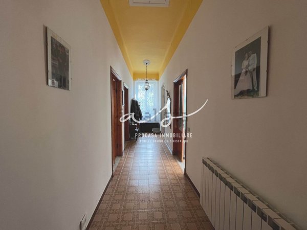 casa indipendente in vendita a La Spezia