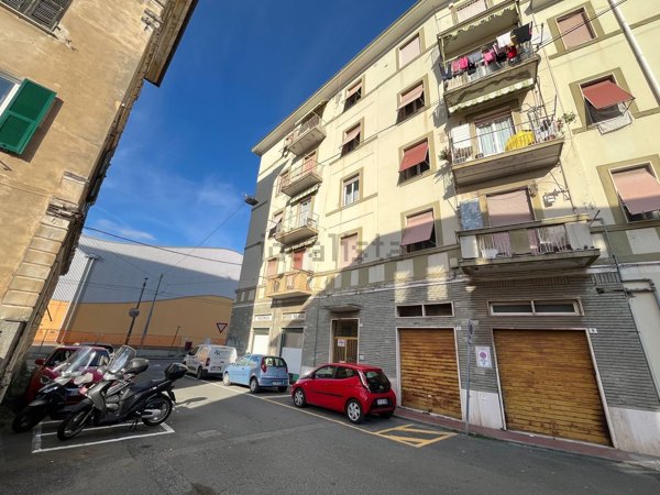 appartamento in vendita a La Spezia in zona Canaletto / Buonviaggio / Migliarina