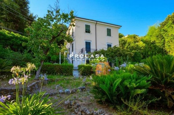 casa indipendente in vendita a La Spezia