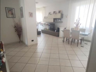 appartamento in vendita a La Spezia in zona Canaletto / Buonviaggio / Migliarina