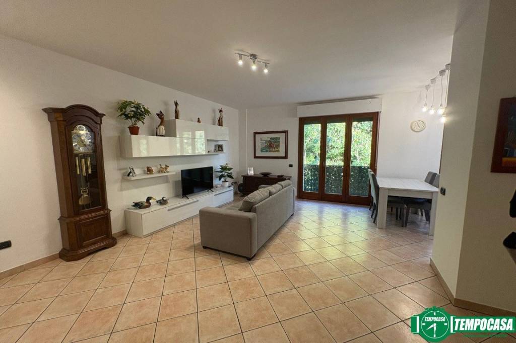 appartamento in vendita a La Spezia in zona Canaletto / Buonviaggio / Migliarina