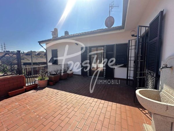 casa indipendente a La Spezia in zona Canaletto / Buonviaggio / Migliarina