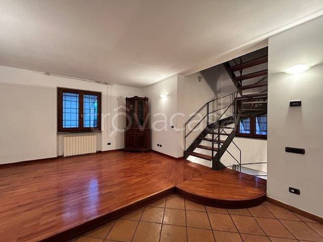 casa indipendente a La Spezia in zona Canaletto / Buonviaggio / Migliarina