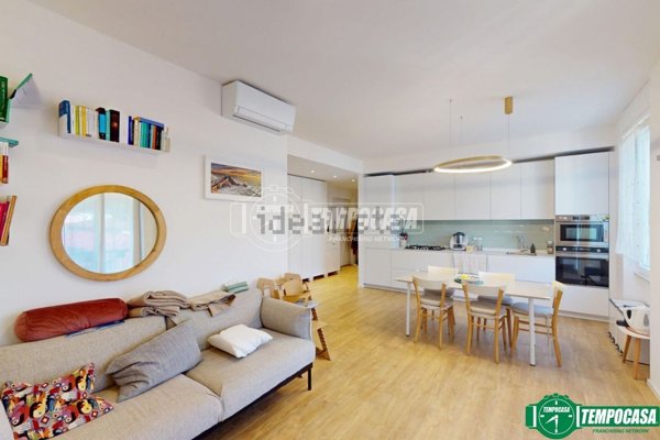 appartamento in vendita a La Spezia in zona Canaletto / Buonviaggio / Migliarina