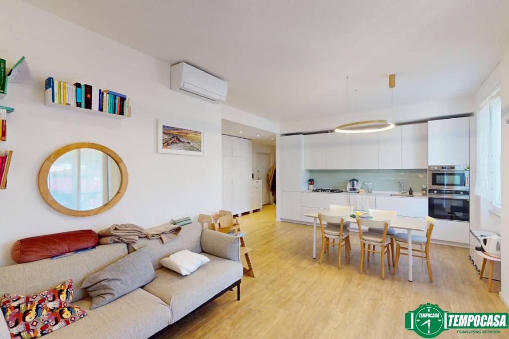 appartamento in vendita a La Spezia in zona Canaletto / Buonviaggio / Migliarina