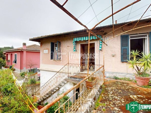 appartamento in vendita a La Spezia in zona Montepertico