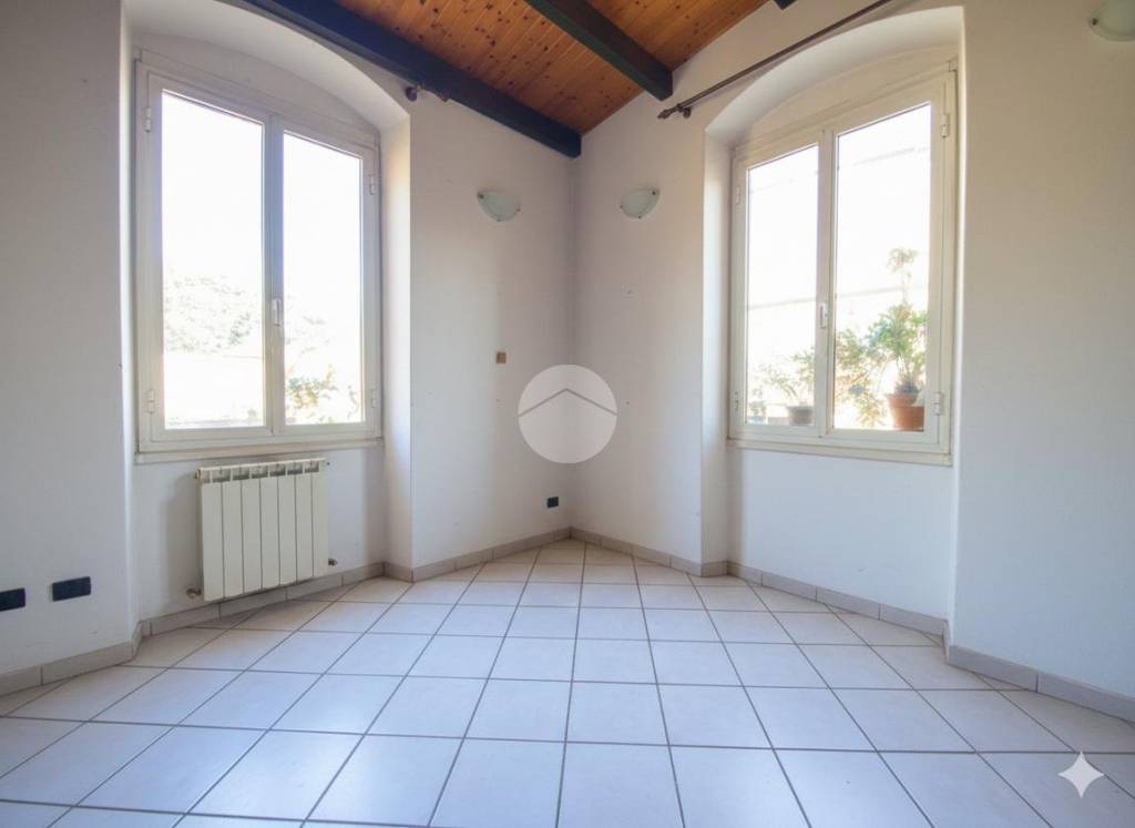 appartamento in vendita a La Spezia in zona Chiappa