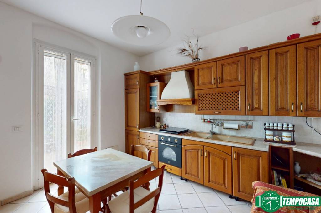 appartamento in vendita a La Spezia in zona Canaletto / Buonviaggio / Migliarina