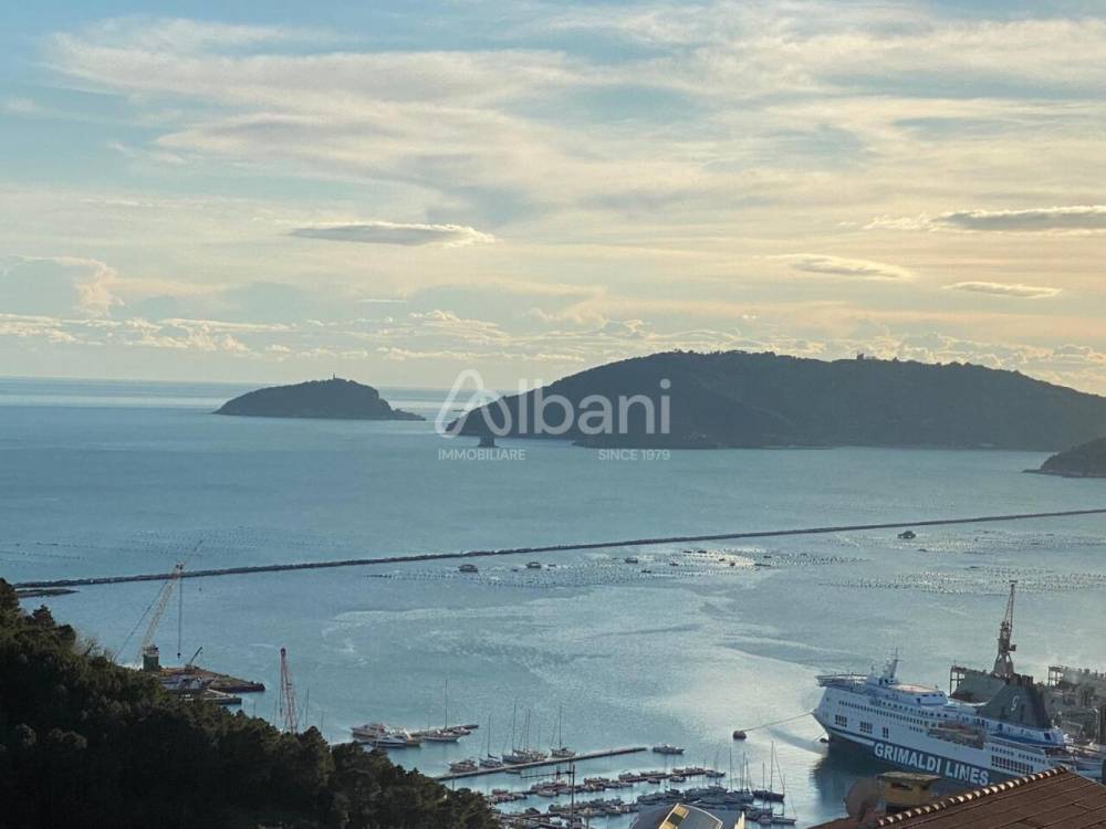 casa indipendente in vendita a La Spezia in zona Pitelli