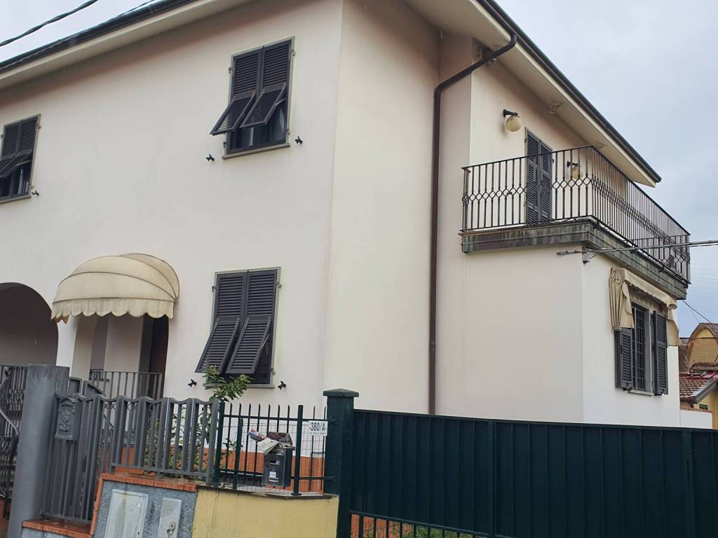 casa indipendente a La Spezia in zona Canaletto / Buonviaggio / Migliarina