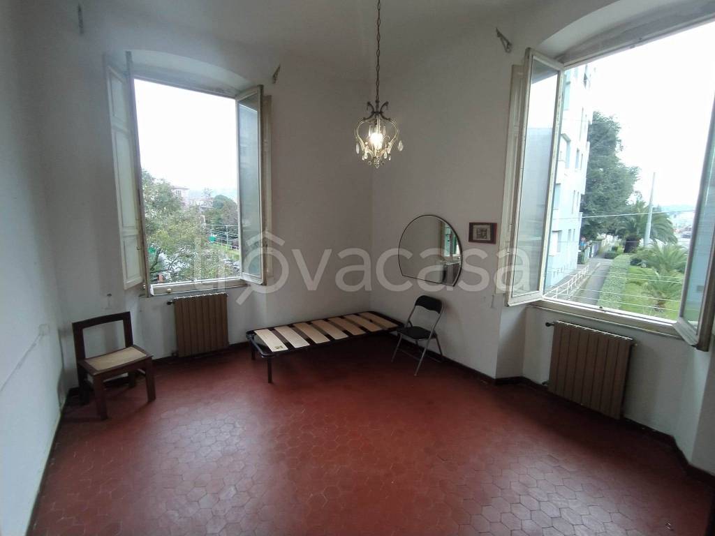 appartamento in vendita a La Spezia in zona Canaletto / Buonviaggio / Migliarina