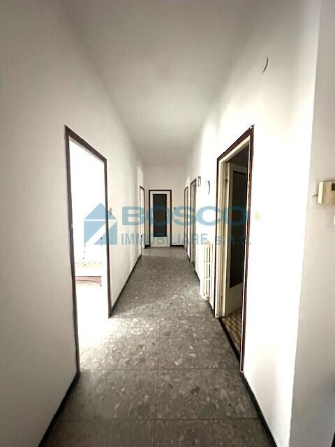 appartamento in vendita a La Spezia in zona Canaletto / Buonviaggio / Migliarina