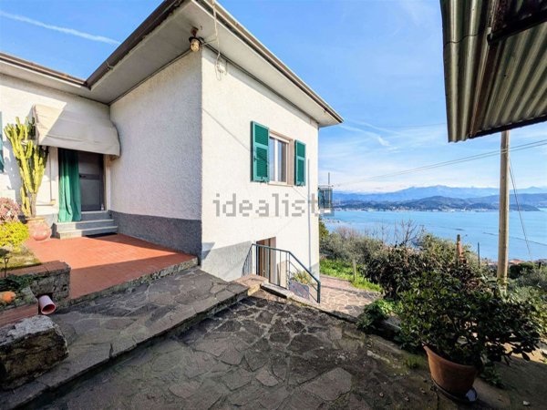 casa indipendente in vendita a La Spezia