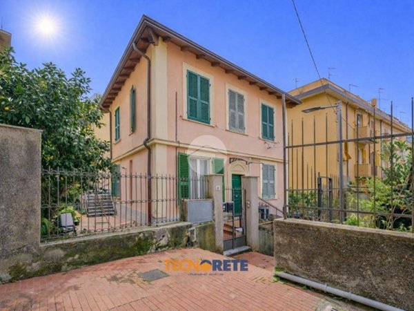 appartamento in vendita a La Spezia in zona Chiappa